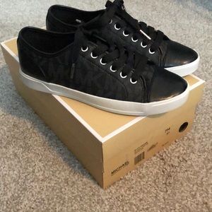 MK city sneakers